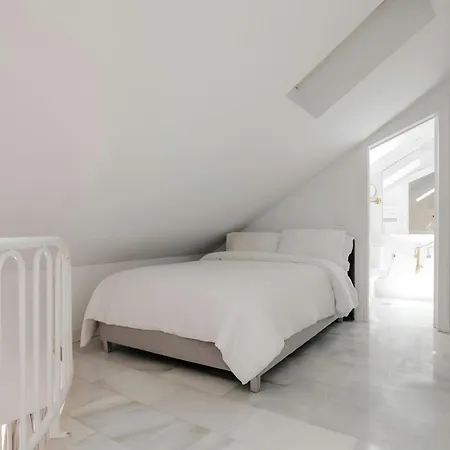 Sonder By Marriott Bonvoy Santa Ana Apartments Las Letras Madrid Exterior photo