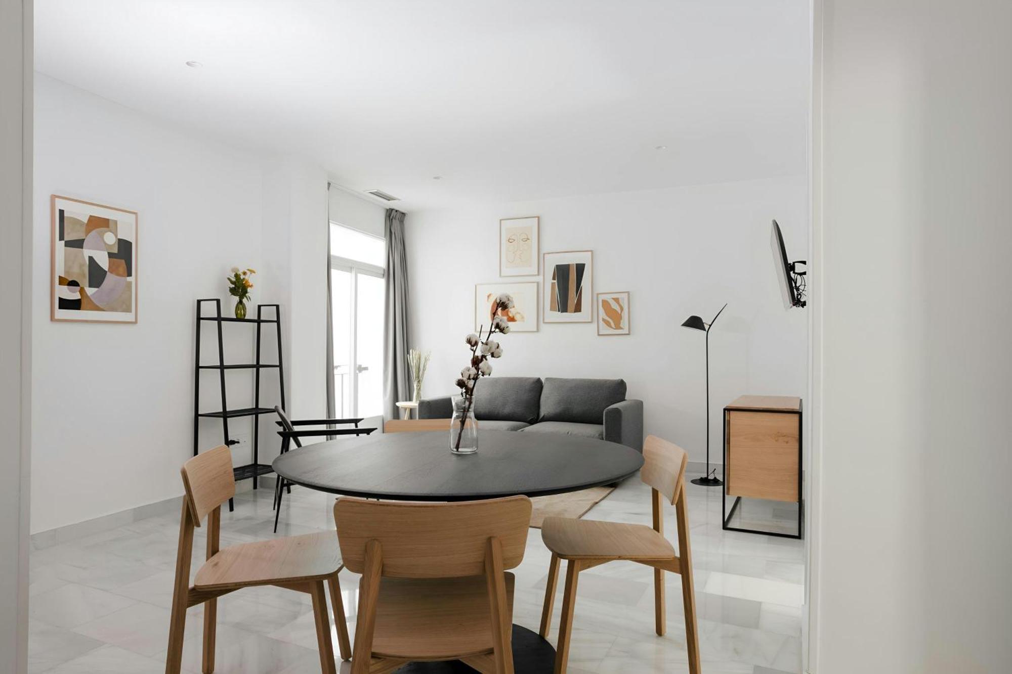 Aparthotel Sonder Santa Ana Madrid